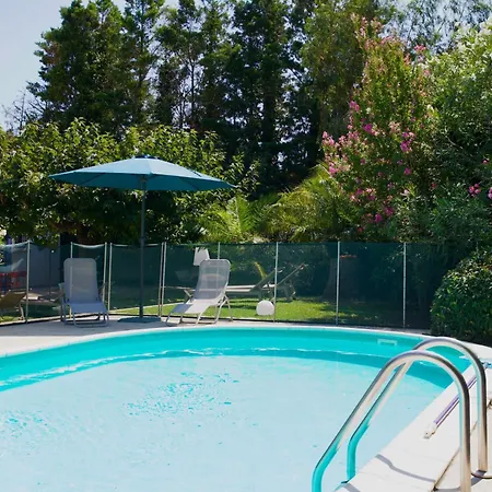 Mas De Cerier بيت للعطل